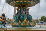 <center>Place de la Concorde</center>Le Rhin, par Gechter, encadré par la Vendange et par la Récolte des fruits.