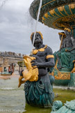 <center>Place de la Concorde</center>Un Triton.