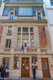 <center>Musée J.J. Henner</center>L’hôtel, construit par Félix Escalier vers 1840, a été réaménagé par le peintre Guillaume Dubufe à la fin du XIXe siècle, et acquis en 1920 par Jules Henner  pour y présenter les collections son oncle.