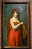 <center>Salomé. </center>Variante tardive
Vers 1904 Huile sur toile
Récemment acquise par le musée, cette Salomé est une variante tardive d’une composition présentée au Salon de 1887, aujourd’hui disparue mais dont le musée conserve un grand dessin préparatoire. Une esquisse dans un carnet de dessins permet de dater ce tableau de 1904. L’œuvre met en scène, dans une interprétation unique et captivante, l’héroïne biblique portant le plateau débarrassé de la tête de saint Jean-Baptiste, qu’elle obtint d’Hérode après avoir dansé pour lui.
Achat du musée