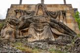 <center>Site du Montoulon</center>Carlo Sarrebezolles a sculpté sur place l'ange de 7 m de haut dans le bloc de béton de l'église Saint Louis à Marseille, Le Génie de la Mer devant la Tour CMA-CGM, ses statues des Quatre races et les acrotères de l'église Notre-Dame-des-Missions d'Épinay-sur-Seine.