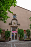 <center>Privas</center>Deuxième église de Privas. Cette ancienne église date du XVIIe siècle. Désaffectée lors de la construction de l'actuelle église paroissiale à la fin du XIXe siècle. Depuis sa désaffectation, elle a servi de théâtre (« Odéon »), de cinéma, puis de médiathèque municipale, fonction qu'elle remplit encore aujourd'hui.