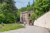 <center>Le Synclinal de la forêt de Saoû</center>L’Auberge des Dauphins