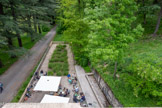 <center>Le Synclinal de la forêt de Saoû</center>La terrase et , à droite, le bassin aux truites.